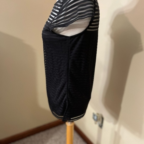 WHBM Black Short Sleeve Striped Sheer At Chest Shirt Sz XS - Picture 3 of 8